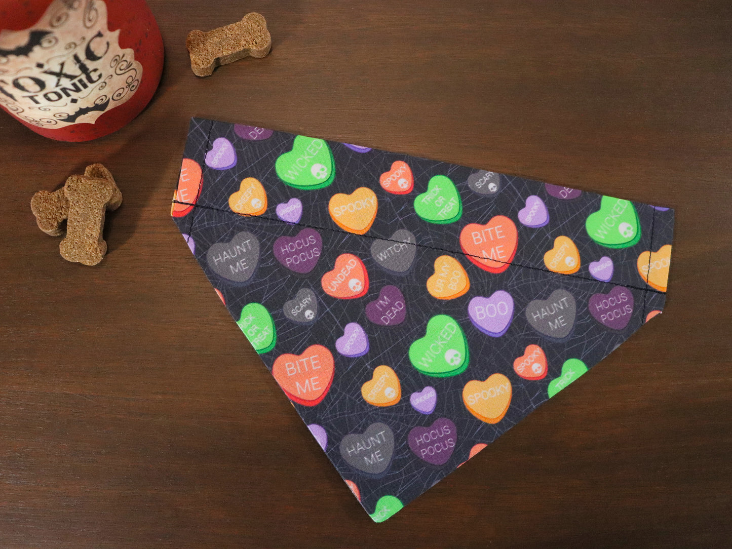 Halloween - Spooky Convo Hearts Bandana