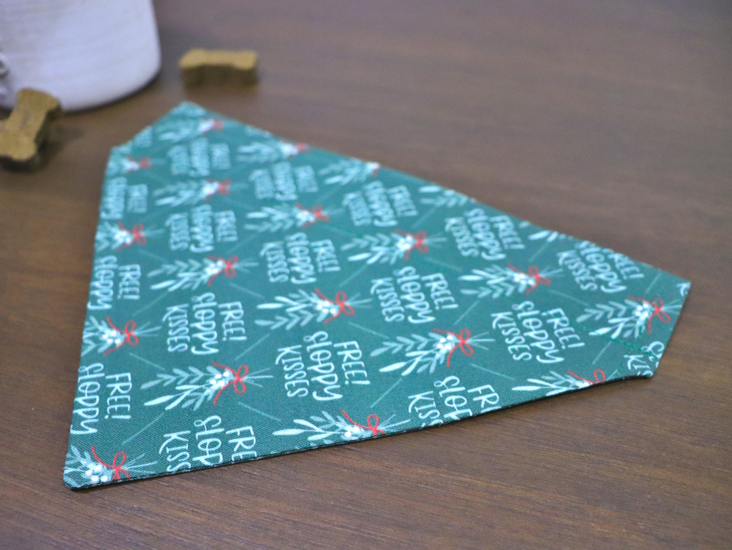 Christmas - Sloppy Kisses Bandana