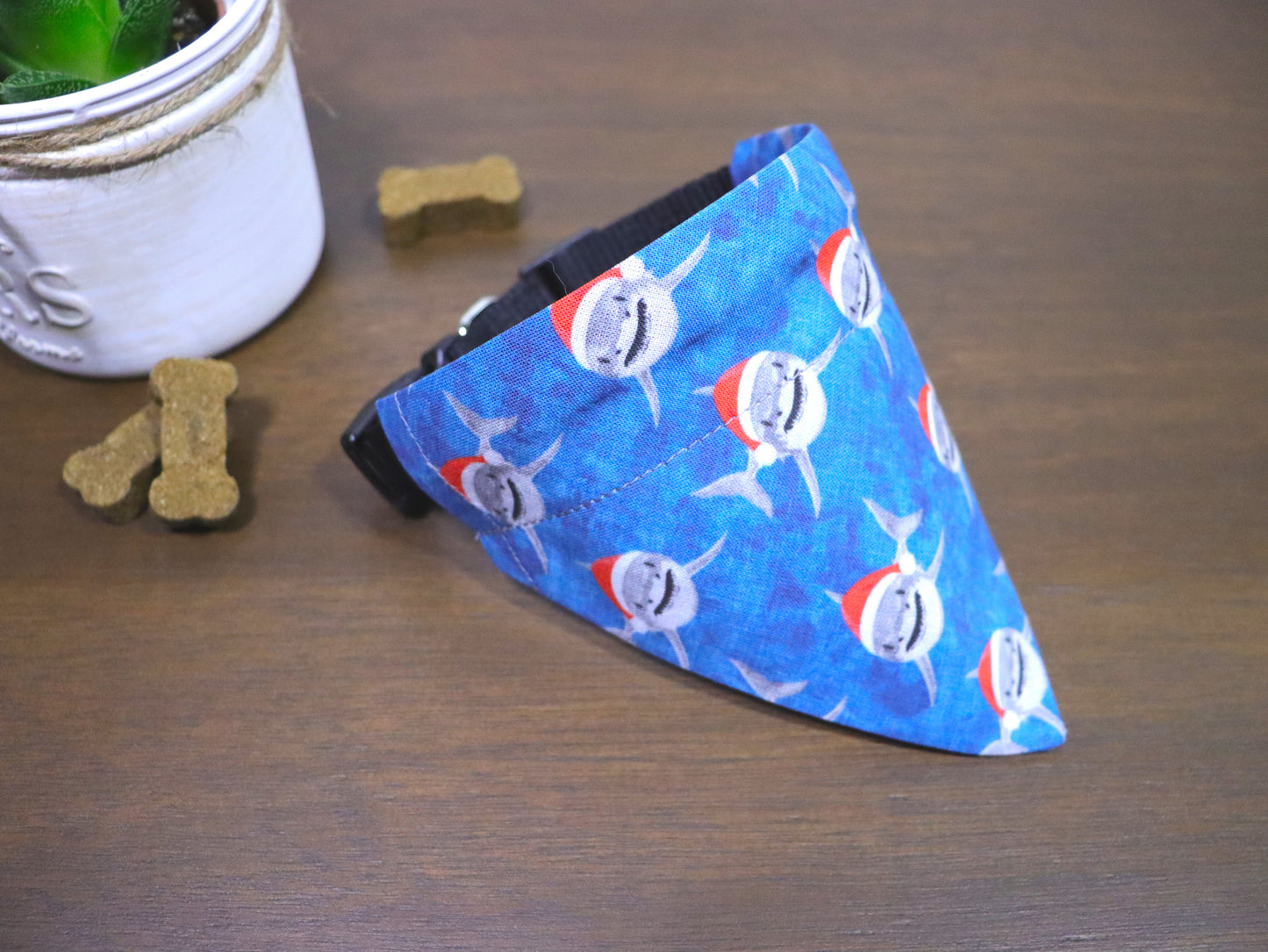 Christmas - Santa Shark Bandana