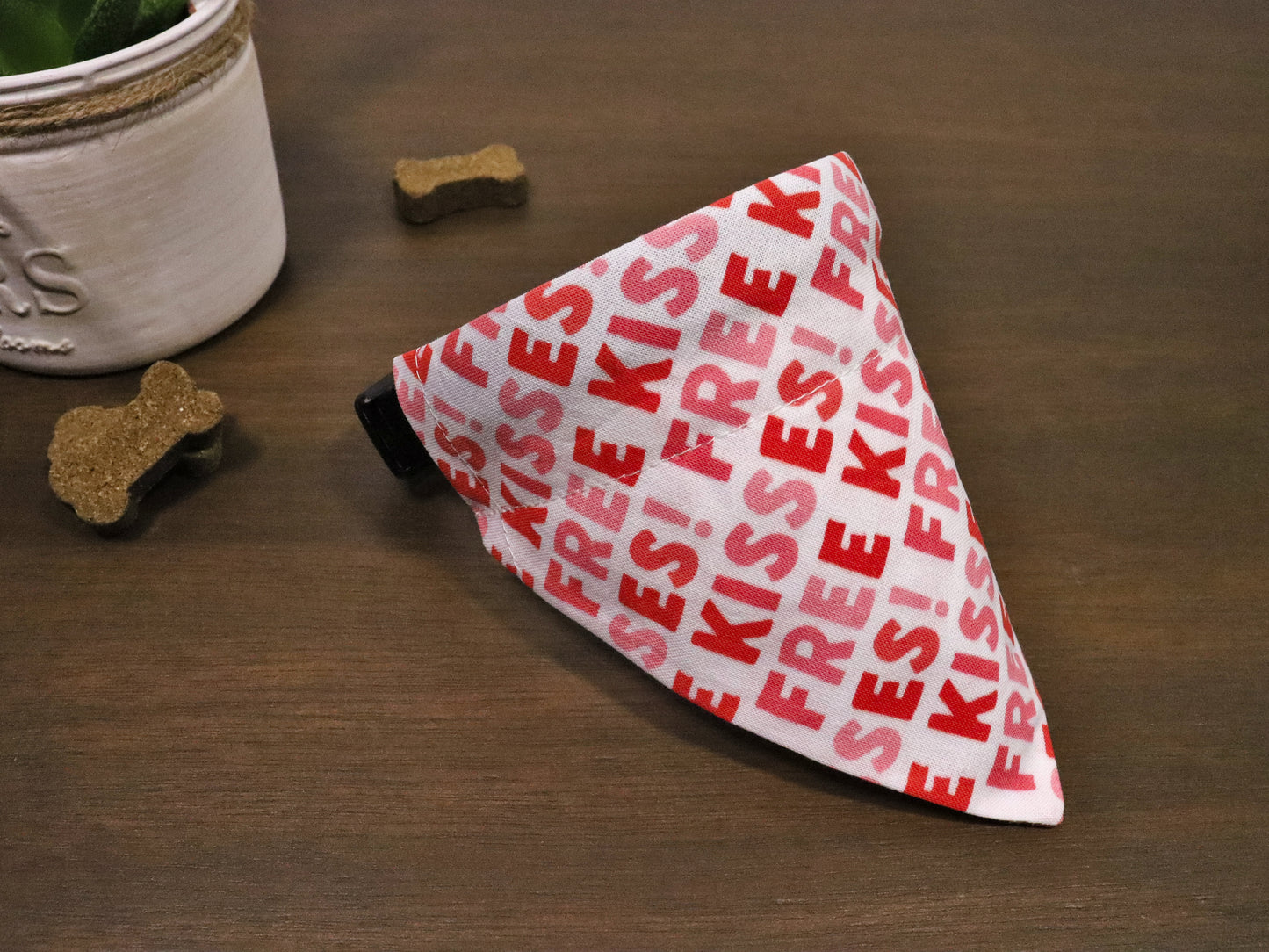 Valentine's Day - Free Kisses Bandana