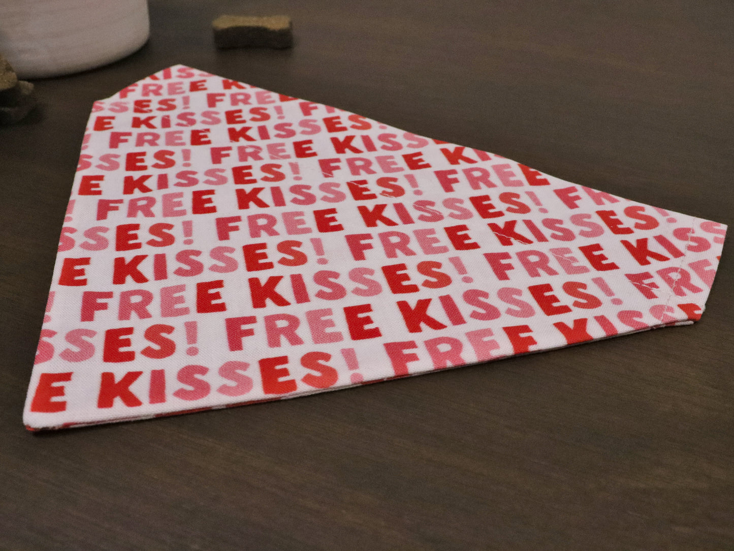 Valentine's Day - Free Kisses Bandana