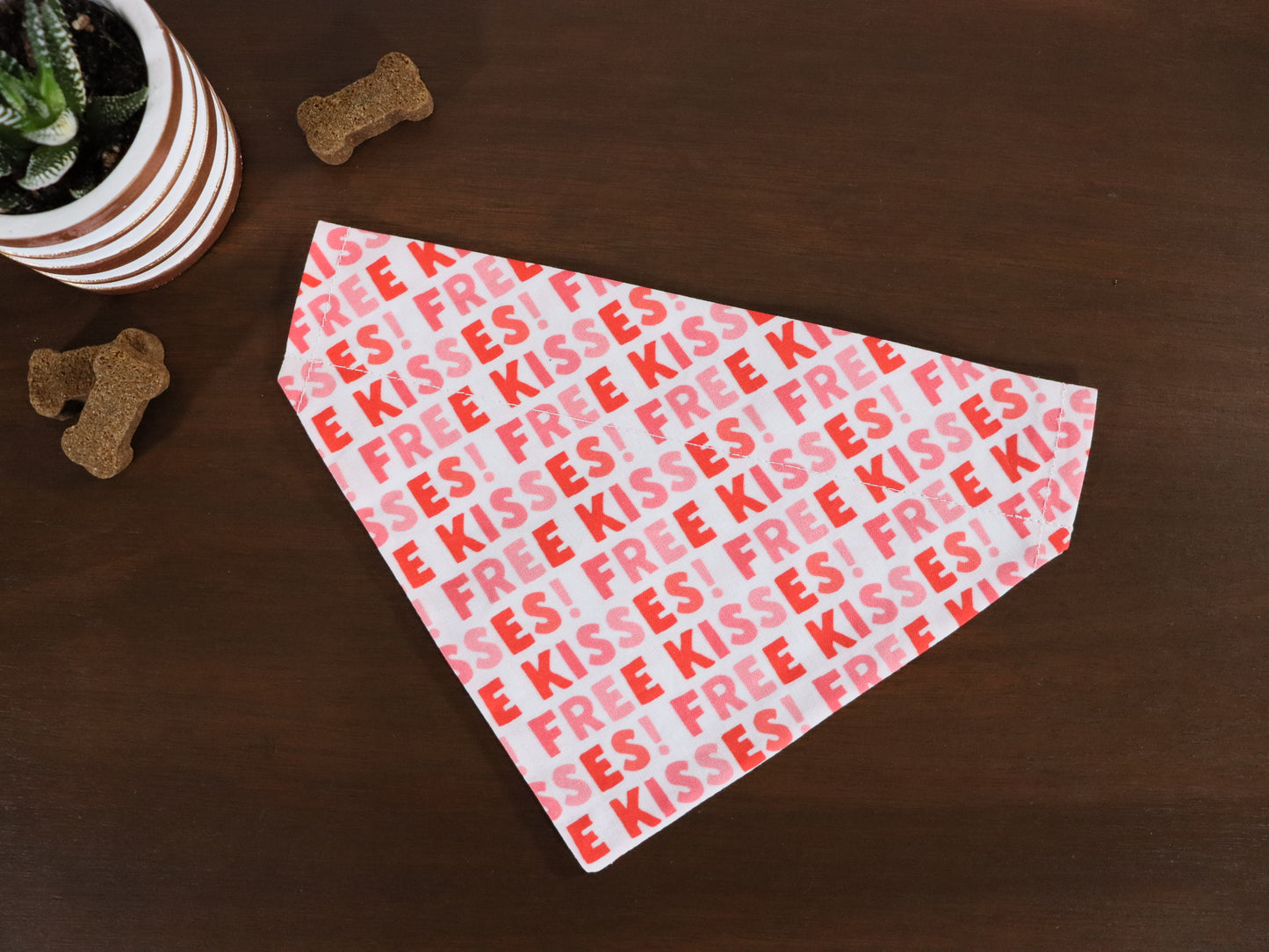 Valentine's Day - Free Kisses Bandana