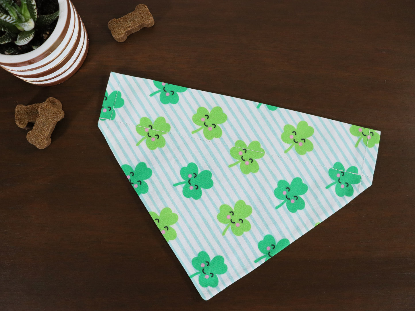 St. Patrick's Day - Cute Clovers Bandana