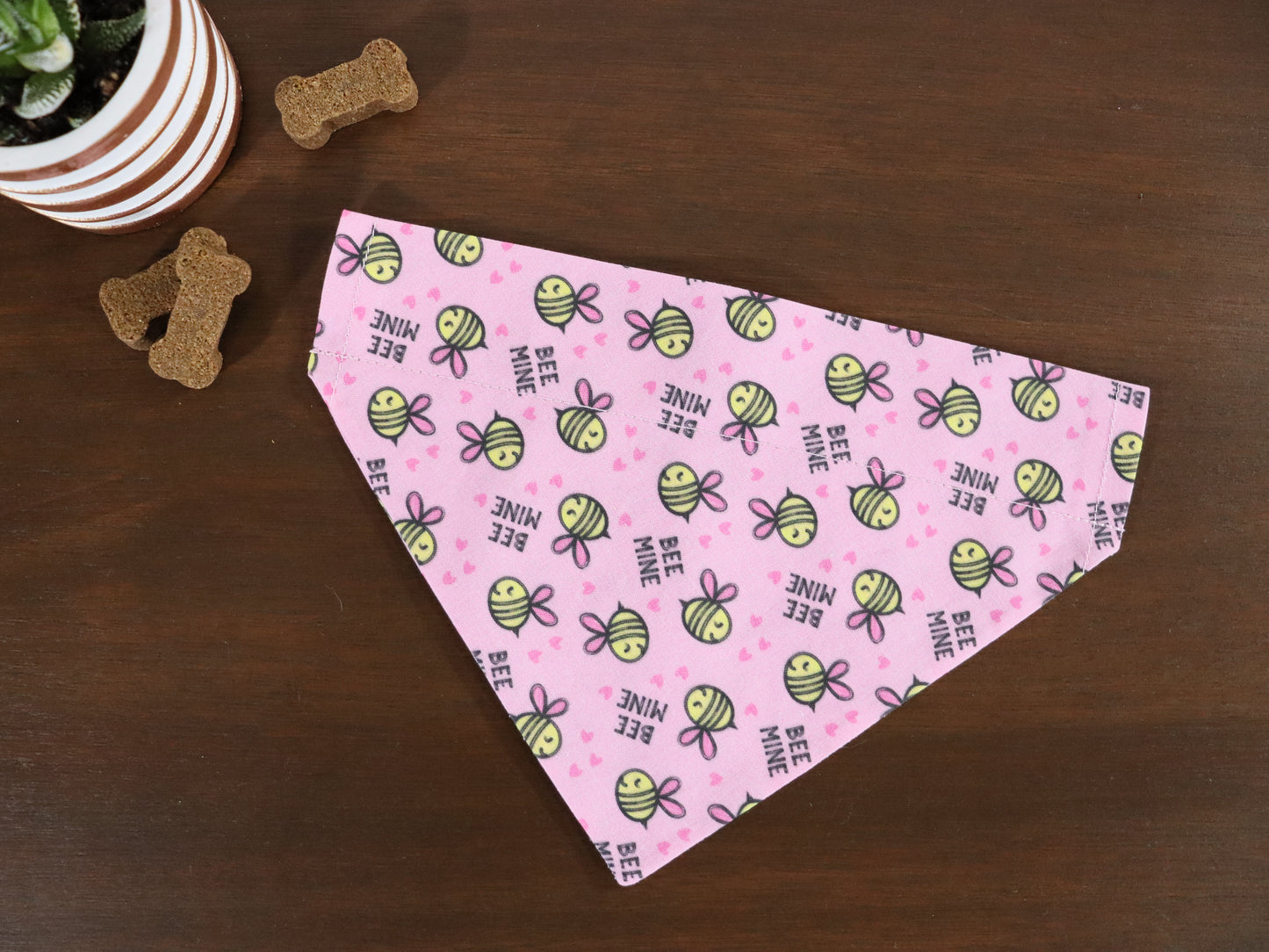 Valentine's Day - Bee Mine Bee's Bandana